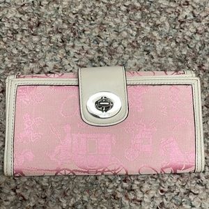 New coach wallet